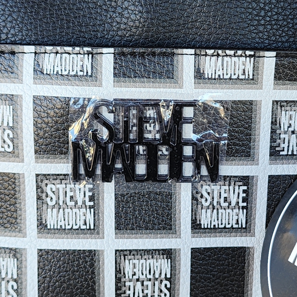 STEVE MADDEN BLivonia Medium Logo Tote w/ Detachable Crossbody Bag - Picture 4 of 9